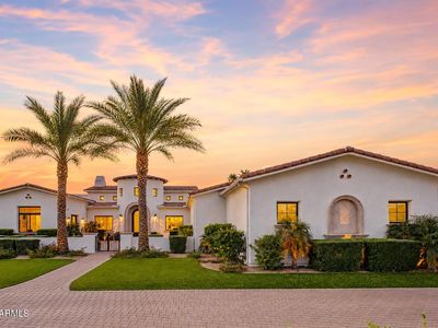 6823 E VALLEY VISTA Lane