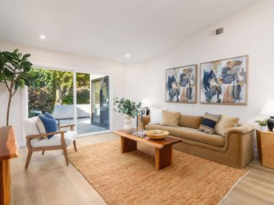 18027 Avenida Alozdra