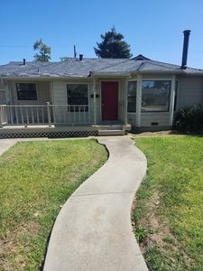 216 Toyon Ave