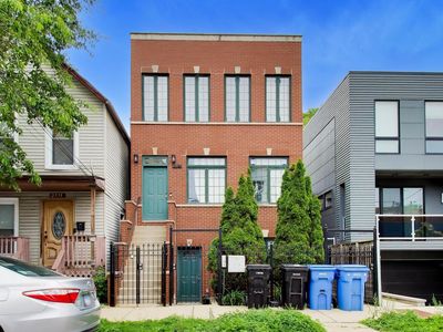 2779 W Henry Ct