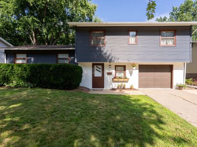 1717 Fairmeadows Dr