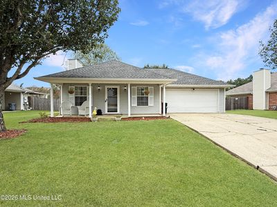 319 Swan Dr