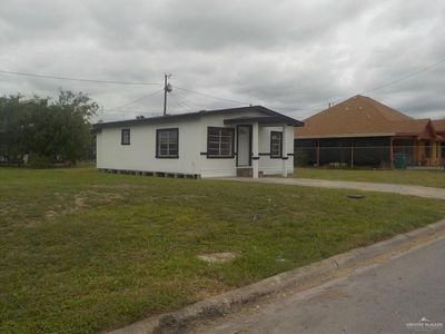 801 E Mavi Dr