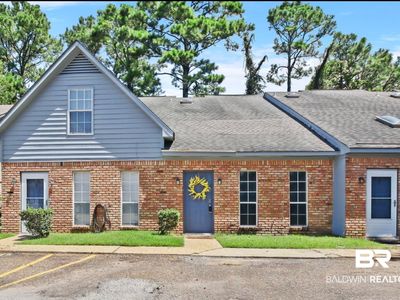 600 Cheshire Ln #111