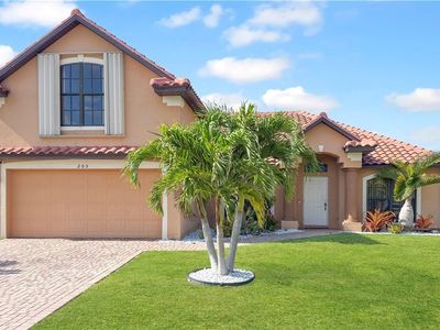 205 SW 42nd St