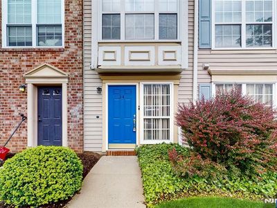 34 Howard Ct #803