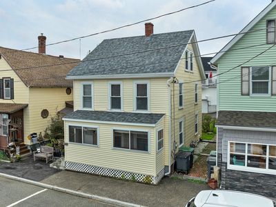 6 Central Street