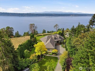 13002 Marine Drive