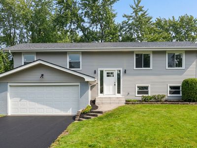 1075 Lancaster Ct