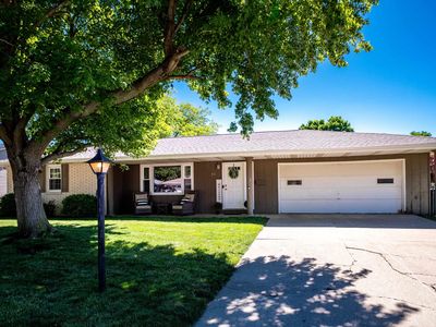 415 Ridgecrest Dr
