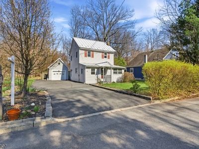 Property at 15 Parker Rd, Mount Arlington, NJ