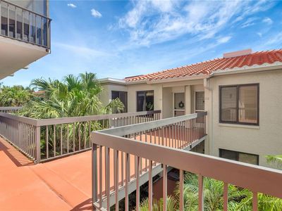 6357 Bahia Del Mar Blvd APT 207