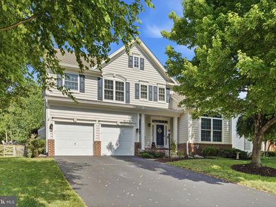 9242 Rainbow Falls Dr