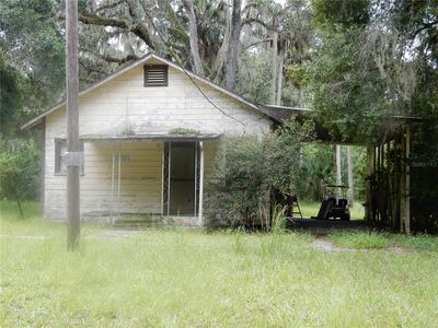 Property at 38006 CENTRAL AVENUE, Zephyrhills, FL