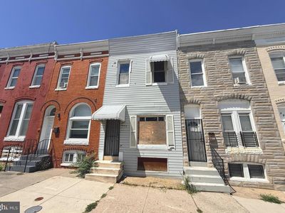 1952 Walbrook Ave