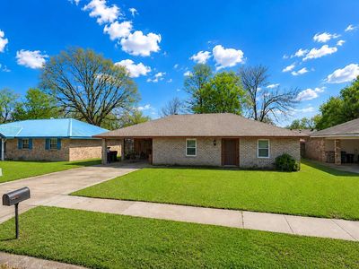 222 Saint James Dr