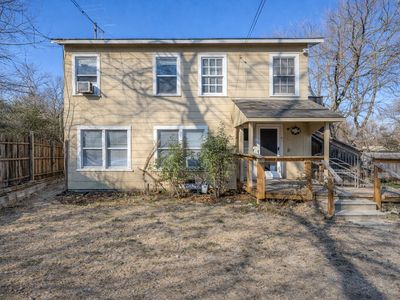 211 E Sherman Dr