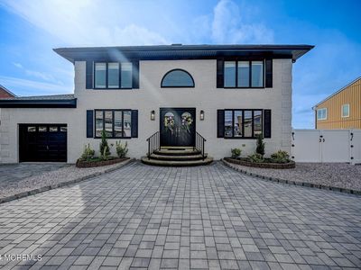 27 Antiqua Avenue