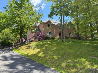102 Emerson Close