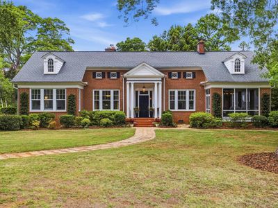 1007 E Calhoun St