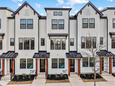 26 Renaissance Row Dr