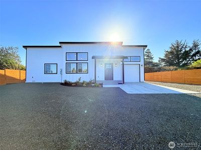 737 Ocean Shores Boulevard SW