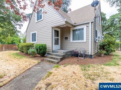 1810 Lee St SE