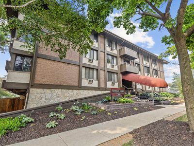 2025 E Greenwich AVENUE #314