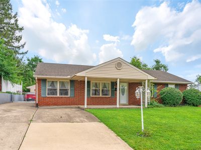 Property at 98 Moore Dr, Franklin, OH