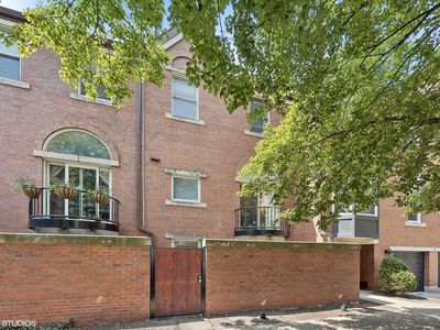 5230 S Cornell Ave APT A