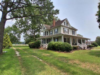 Property at 27251 Mutton Hunk Rd, Parksley, VA