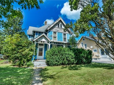 619 W Main St