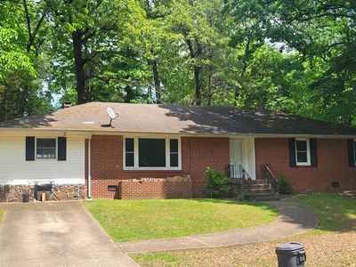 38 Hillcrest Dr