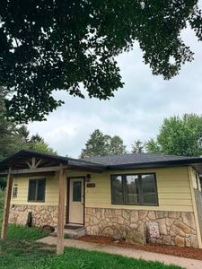 N9055 Lakeshore Dr
