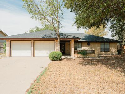 4631 Garden Ln