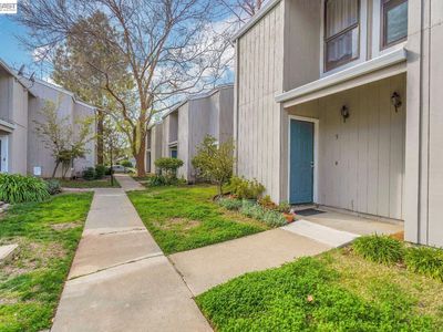 2300 Sycamore Ln APT 5