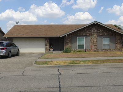 2107 Bordeaux Dr
