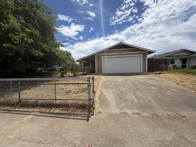 283 G St