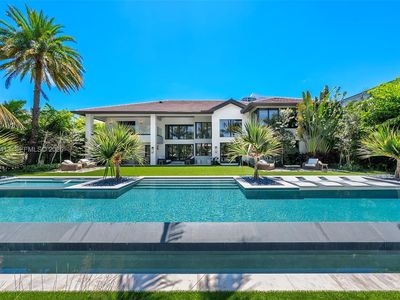 110 Holiday Dr