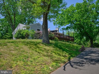 24 Walton Dr