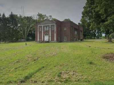4672 S Creek