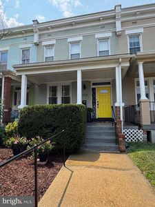 1710 3rd St NE