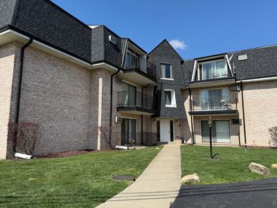 7000 Mather Ave APT 101