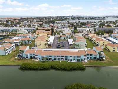 1 Windrush Blvd APT 63