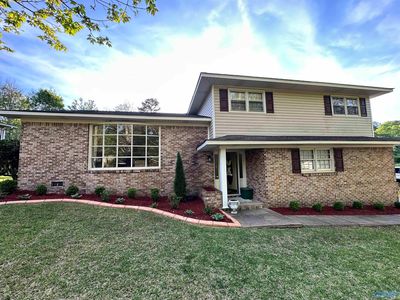 404 4th Ave E