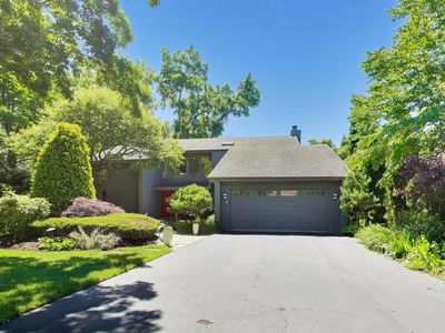 11515 Burr Oak Ln