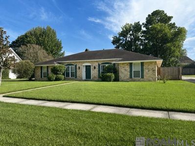 15836 Shenandoah Ave
