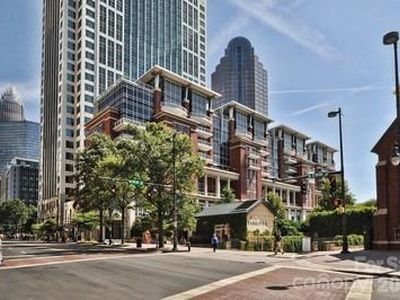 435 S Tryon St Unit 708