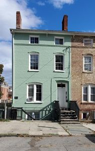 71 Lander Street
