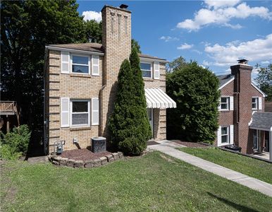 36 Hempstead Ave